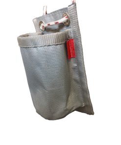 Die praktische Mehrzwecktasche von SWI-TEC bietet viele Möglichkeiten diverse Dinge an Bord zu verstauen