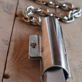 Antirrobo para el ancla y conector