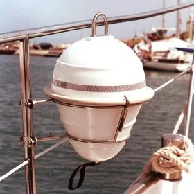 Self-adjusting anchor buoy